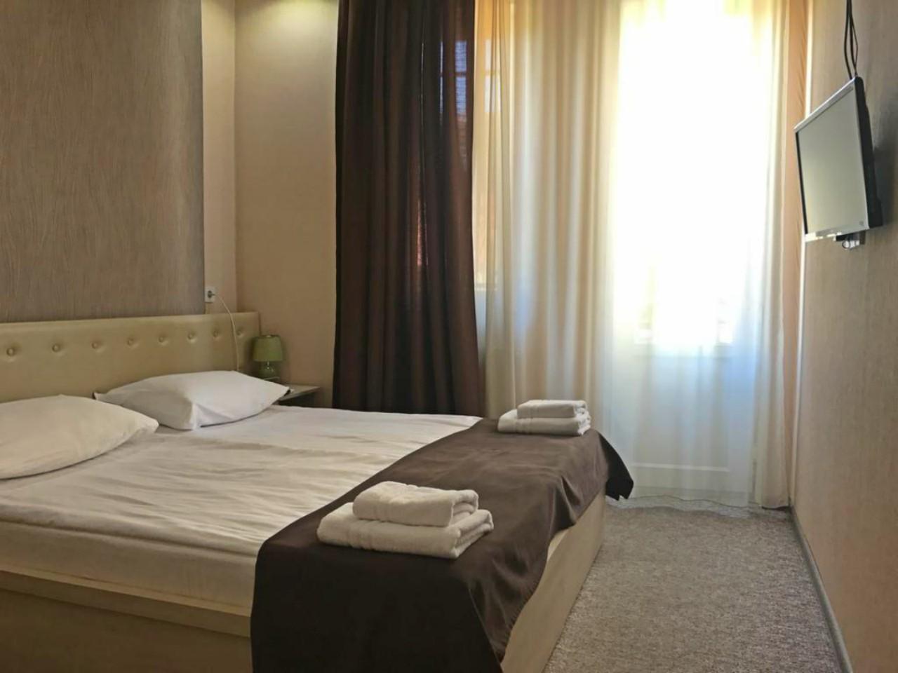 Tbiliseli Inn Tbilisi Luaran gambar