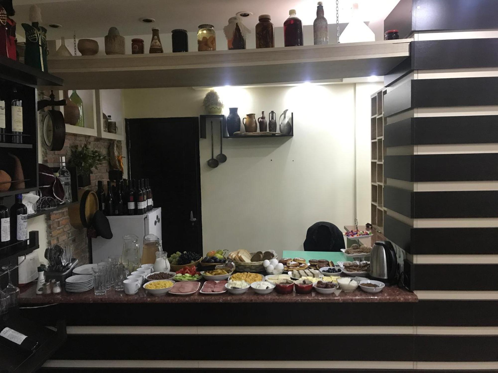 Tbiliseli Inn Tbilisi Luaran gambar