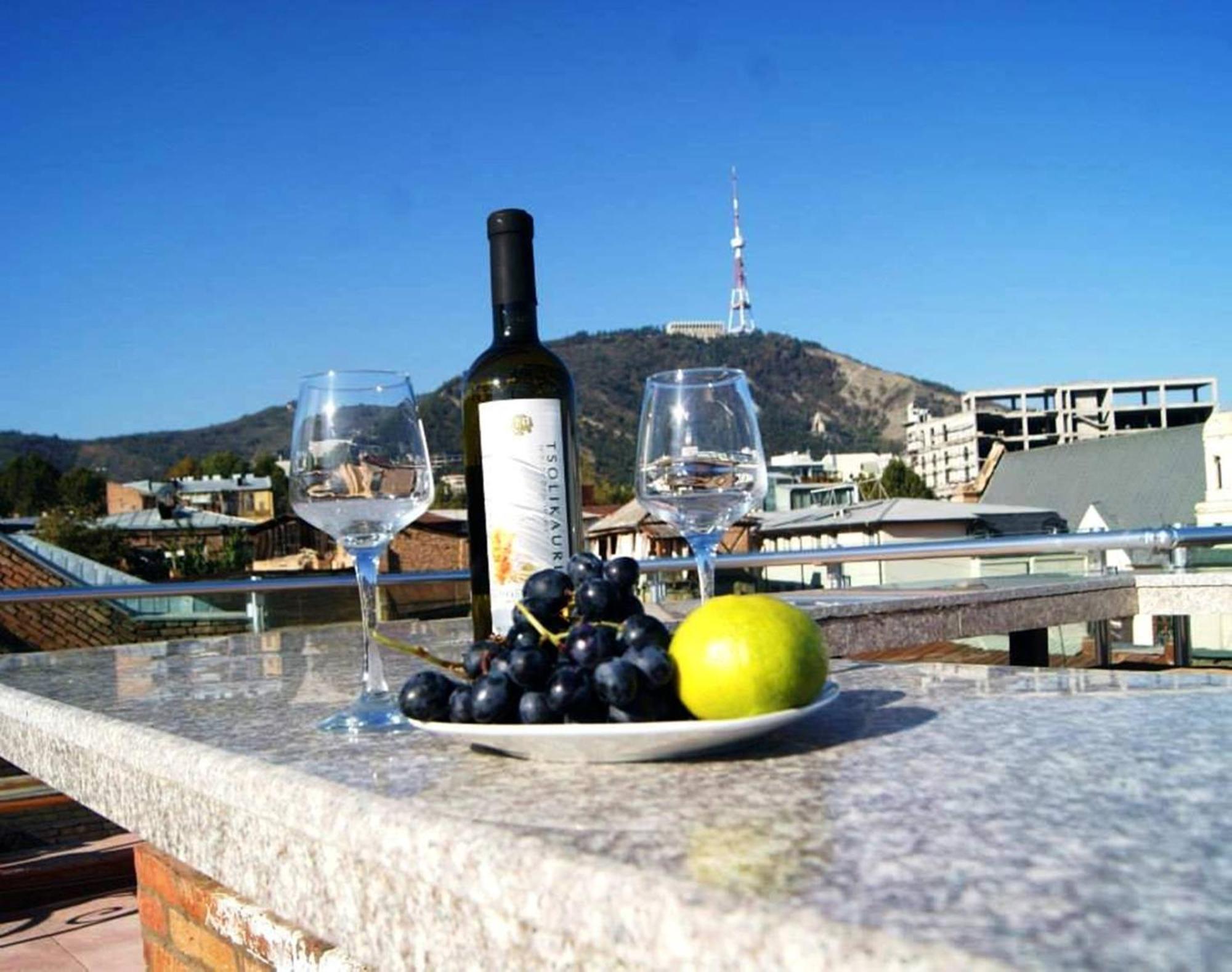 Tbiliseli Inn Tbilisi Luaran gambar