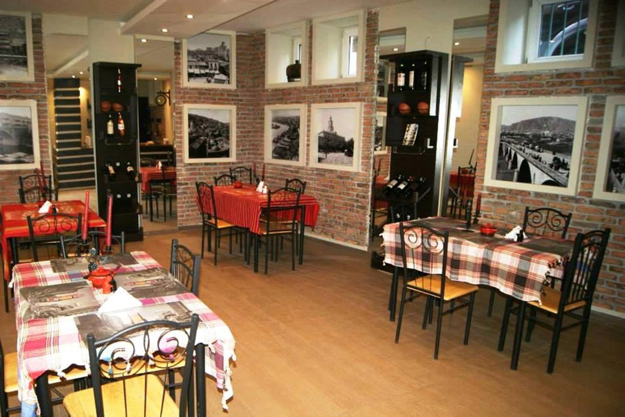Tbiliseli Inn Tbilisi Luaran gambar