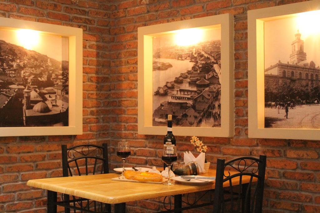 Tbiliseli Inn Tbilisi Luaran gambar
